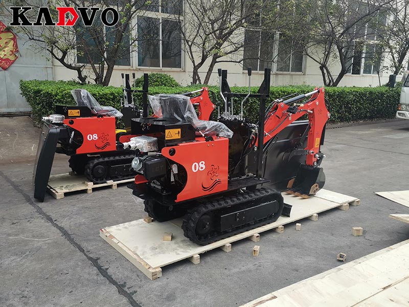 凱迪沃重工一批小型挖掘機出口德國