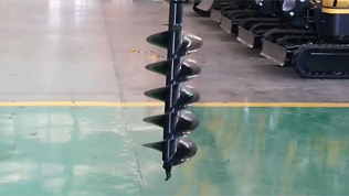 小型挖掘機配螺旋鉆操作視頻