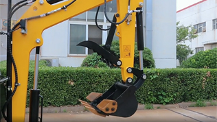 小型挖掘機(jī)機(jī)械拇指夾輔具操作
