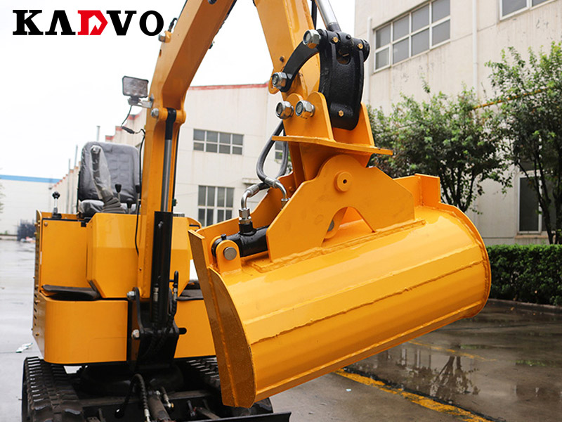 小型挖掘機傾斜斗（清潔斗）應用場合